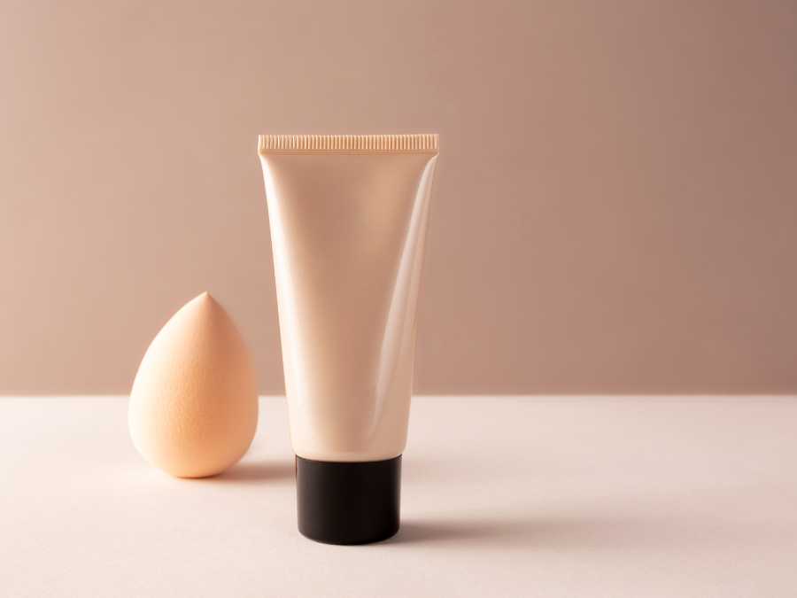 minimal-cream-based-makeup-laze-girls-summer-hair-and-beauty