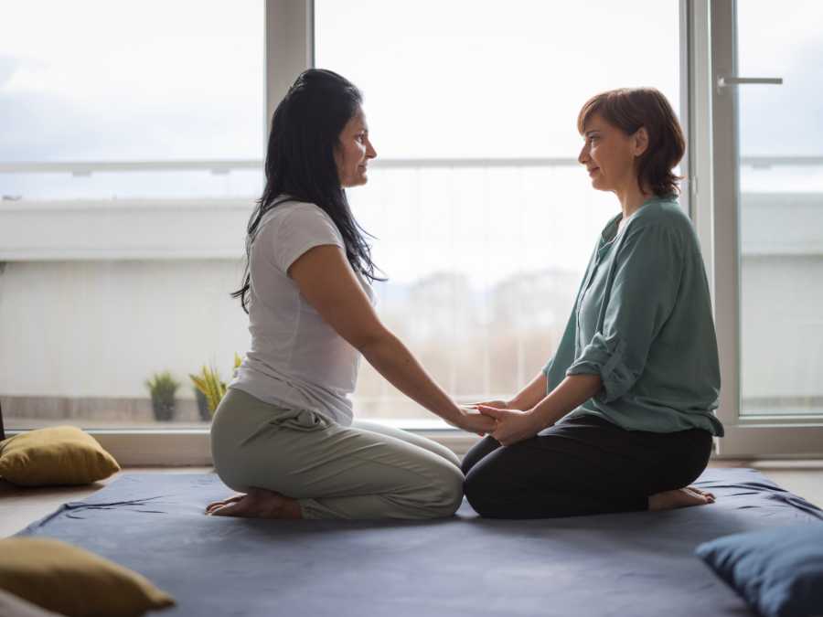 moms-having-guided-meditation