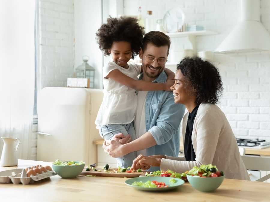 mom-involving-spouse-as-support-system