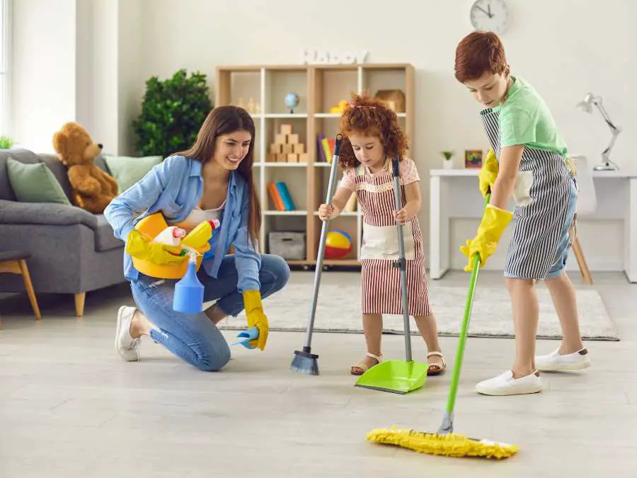 involving-the-kids-easy-cleaning-schedule-for-busy-mom