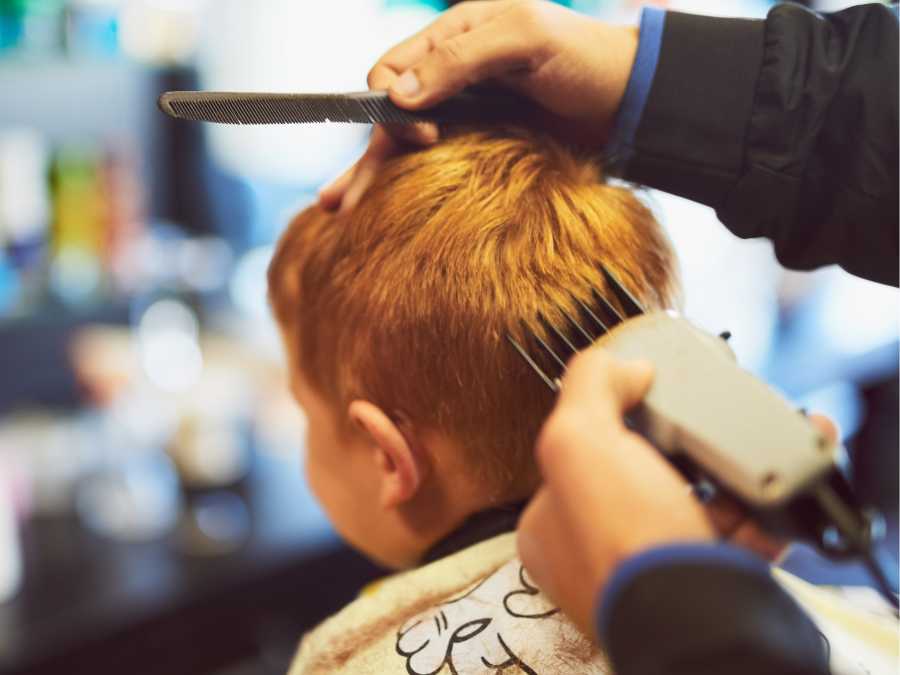 toddle-hair-short-to-keep-toddler-hair-moisturized-in-summer