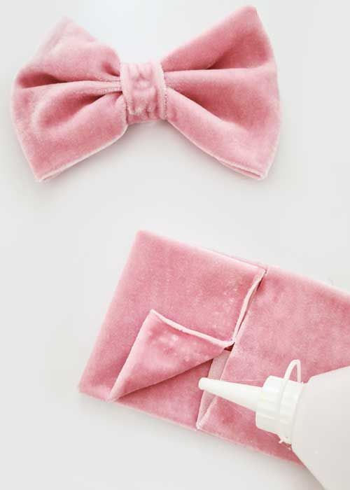 pink-fabric-bow-achieve-adorable-baby-hairstyle