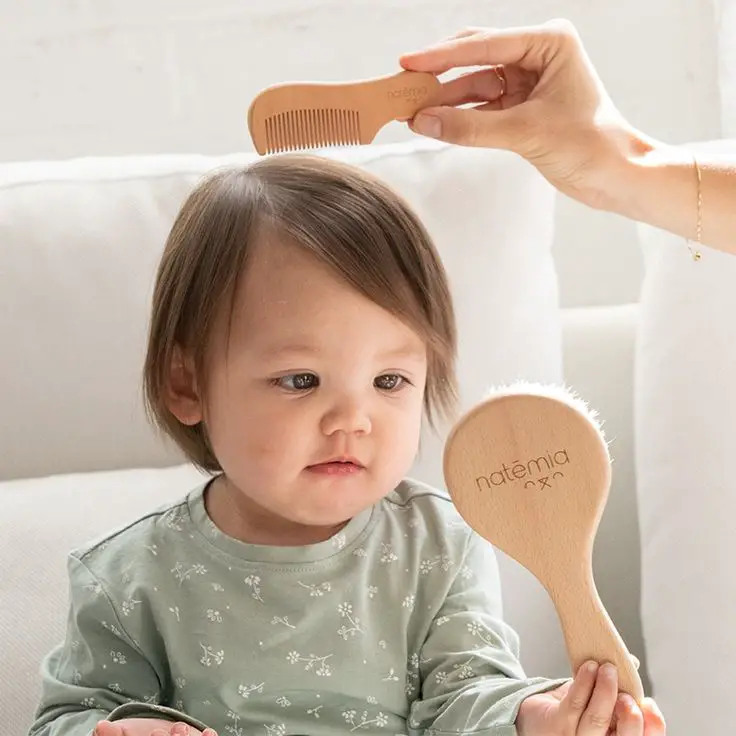 special-hair-care-time-for-toddler-to-keep-toddler-hair-moisturized-in-summer