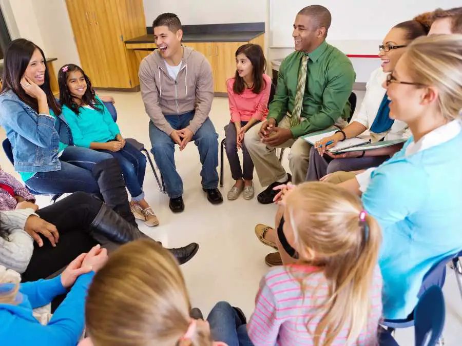 prioritize-tasks-like-parent-teacher-forum-to-manage-mom-life-and-work-life