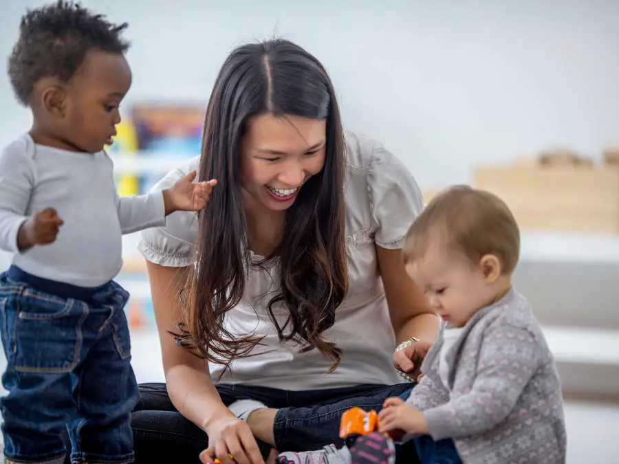 mom-rewarding-their-cooperation