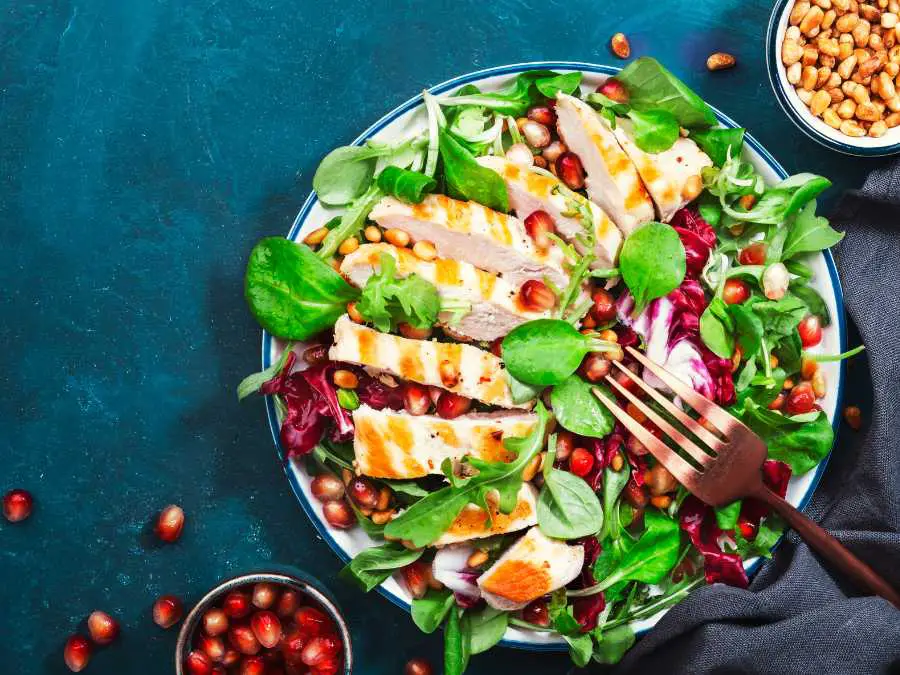 salad-with-protein-summer-meals-that-don't-heat-the-kitchen