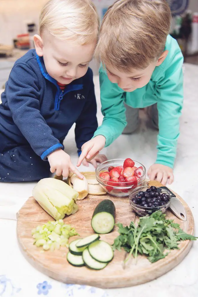 kids-having-nutrition-meals