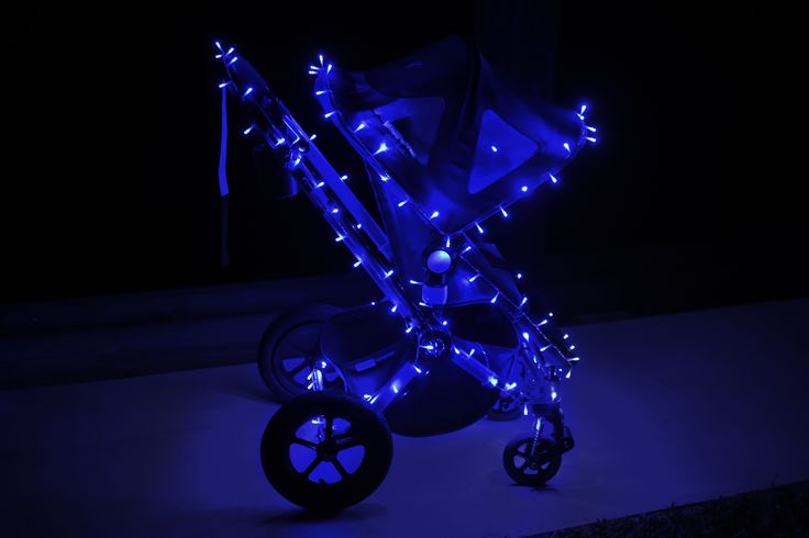 reflective-light-on-baby-trolley