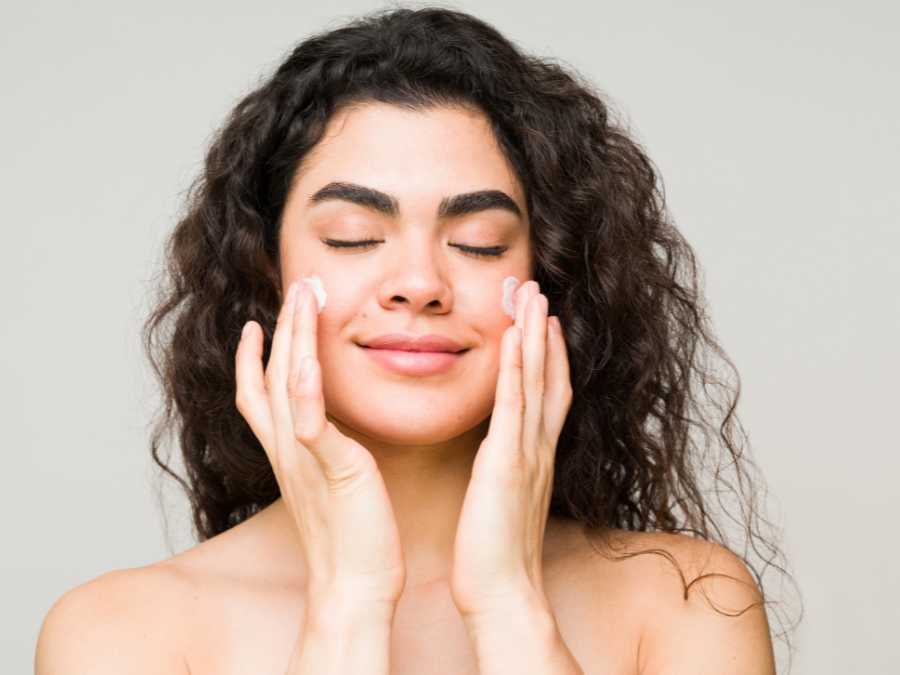 tinted-sunscreen-laze-girls-summer-hair-and-beauty