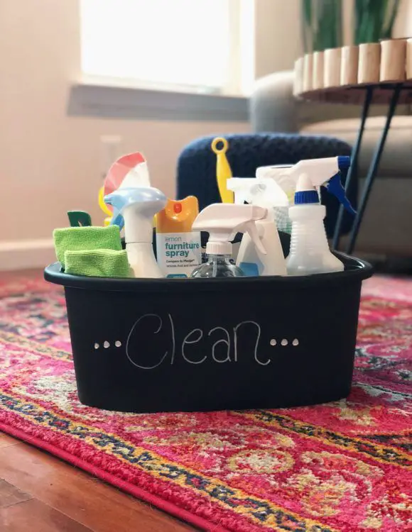 cleaning-caddy-for-easy-cleaning-schedule-for-busy-mom