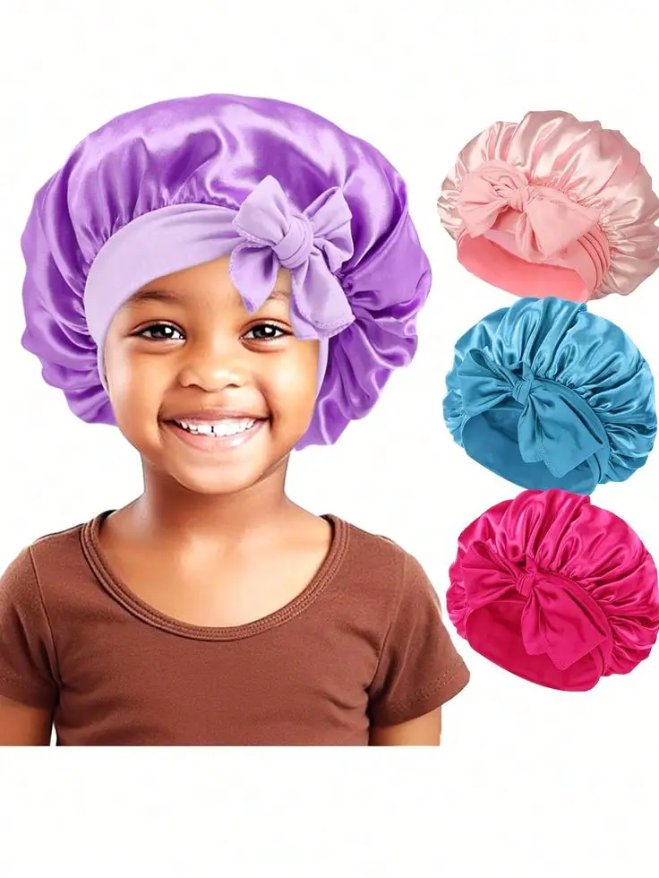 toddler-using-bonnet-cap-to-keep-toddler-hair-moisturized-in-summer