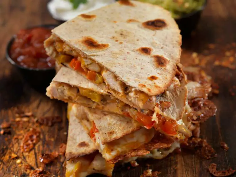 cheesy-veggie-quesadillas-how-to-make-quick-meals-for-moms