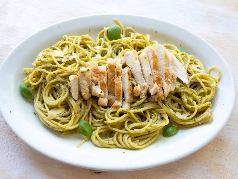 chicken-pesto-how-to-make-quick-meals-for-moms