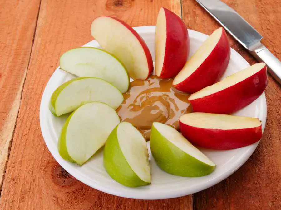 apple-with-peanut-butter-parent-approved-kids-snacks