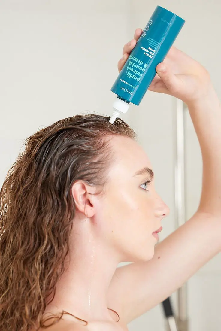 conditioner-before-cleansing-halloween-hairstyle-ideas