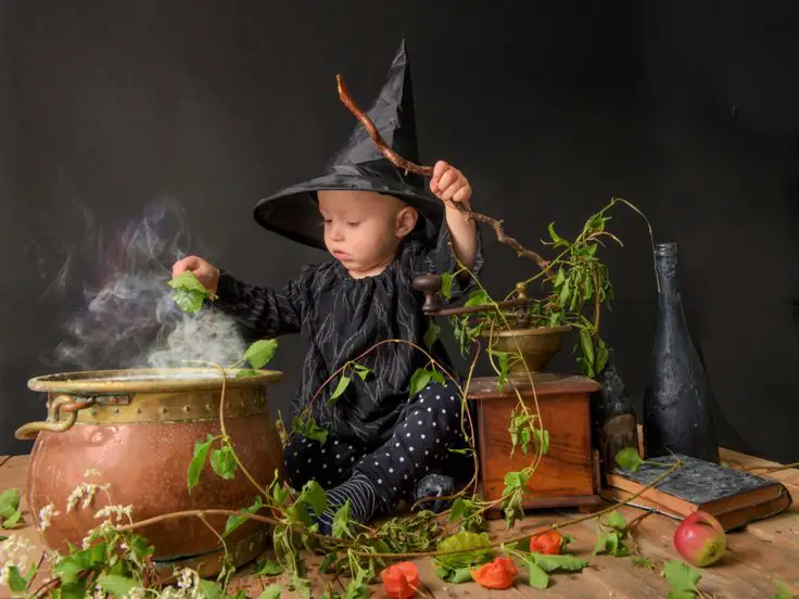 witch-diy-baby-halloween-costume-ideas