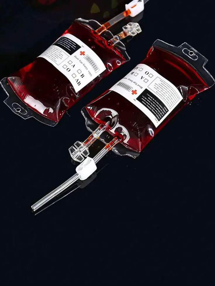 blood-bag-drink-ways-on-how-to-prepare-halloween-party-ideas