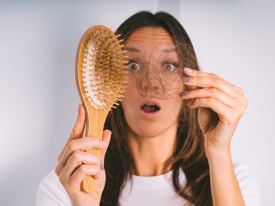 brush-hair-halloween-hairstyle-ideas