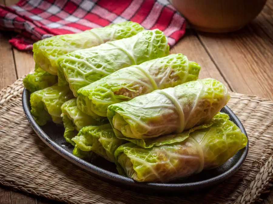 cabbage-roll-in-serving-plate