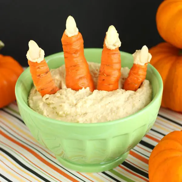 halloween-carrot-finger-stick