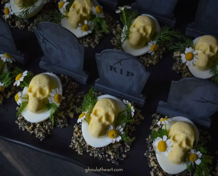 coffin-spooky-halloween-deviled-egg