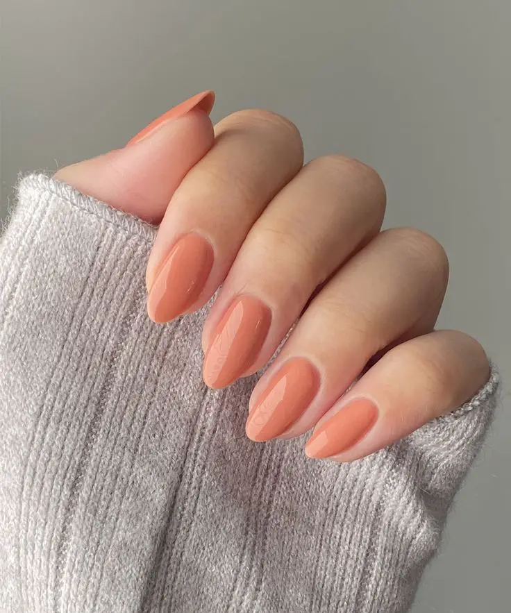 coral-summer-nail-design