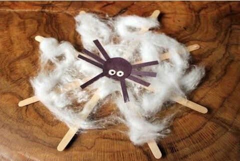 cotton-spider-web-halloween-craft-for-toddlers