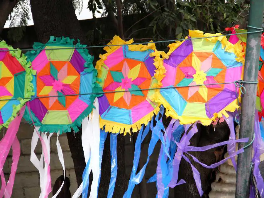paper-kite-craft-for-kids