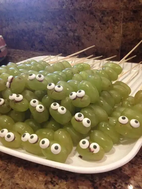 eye-ball-grapes