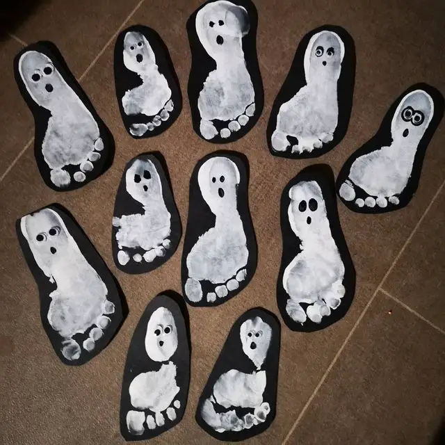ghost-foot-craft-for-kids