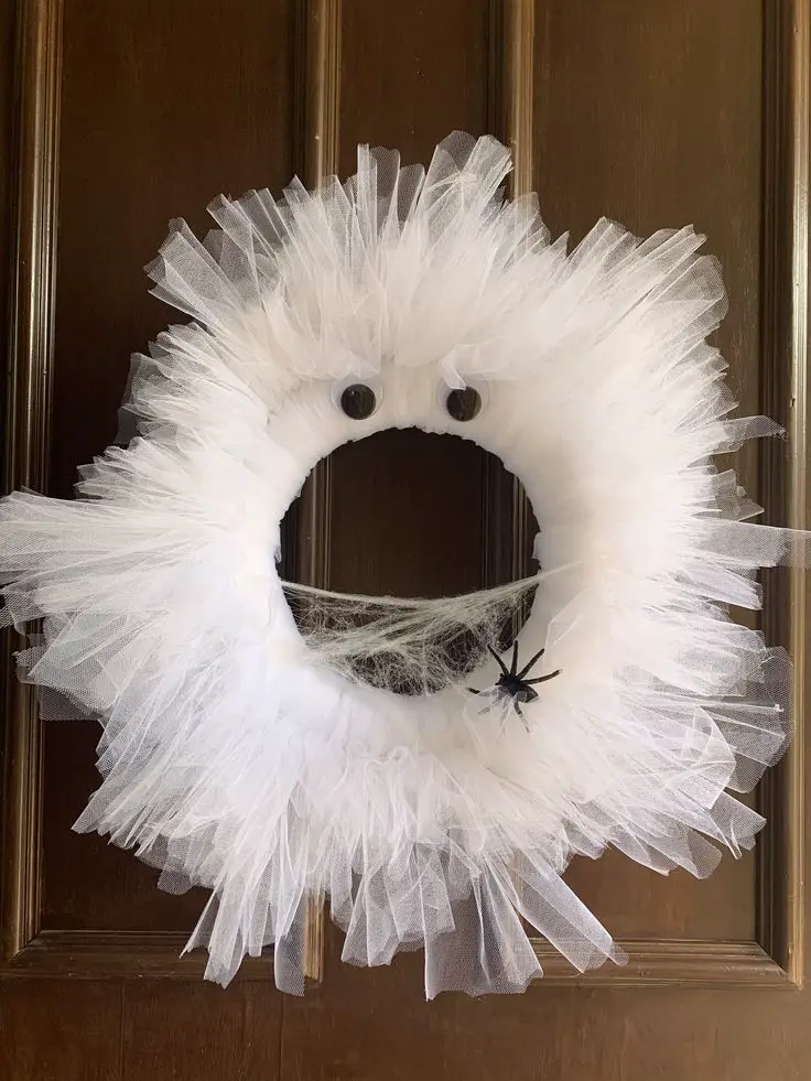 white-tulle-ghostly-wreath