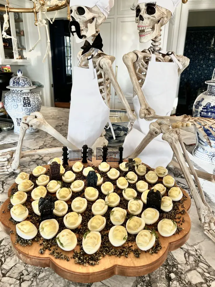 graveyard-spooky-halloween-deviled-egg