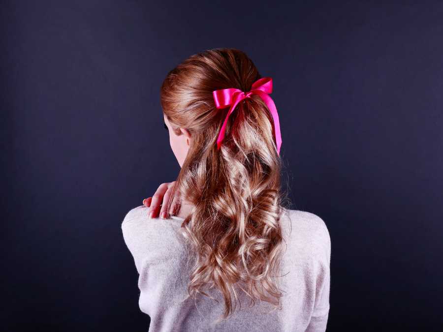 low-ponytail-with-ribbon-stunning-bridal-hairstyle-ideas