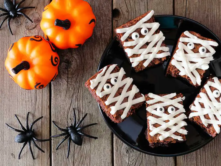 mummy-brownies-how-to-prepare-fang-tastic-halloween-recipes
