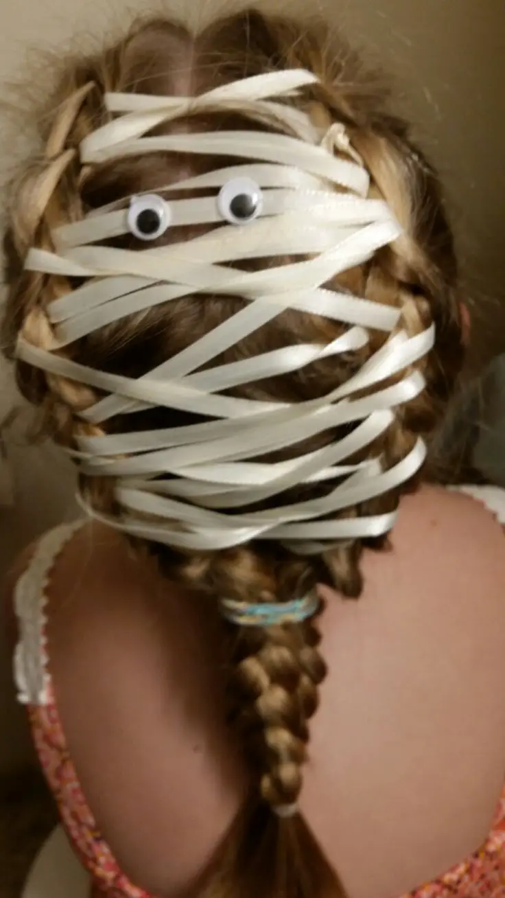 mummy-wrap-hair-halloween-costume-hairstyle