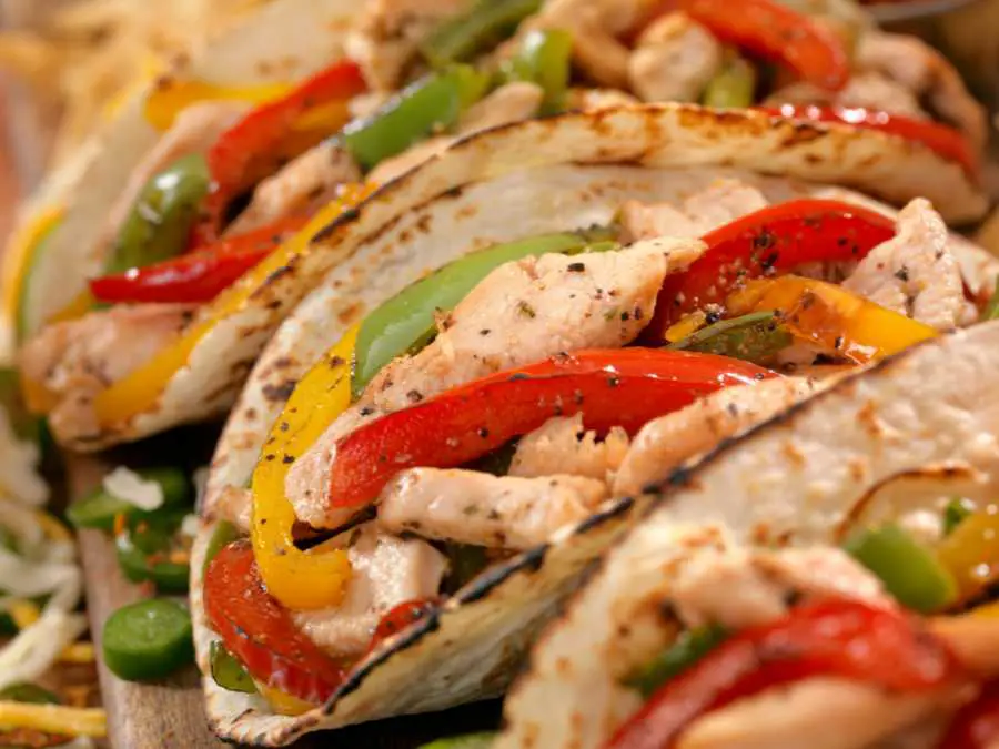 chicken-fajitas-budget-friendly-quick-dinner-recipes