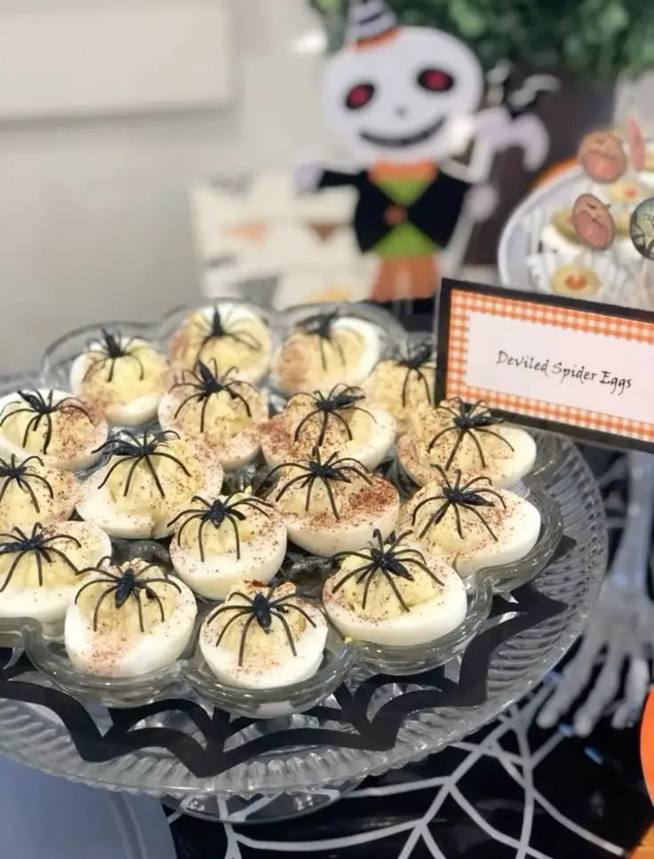 spider-spooky-halloween-deviled-egg