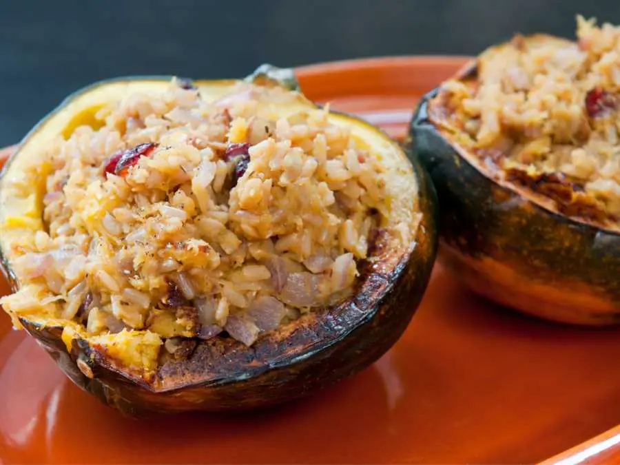 stuffed-acorn-squash-budget-friendly-healthy-meal-ideas