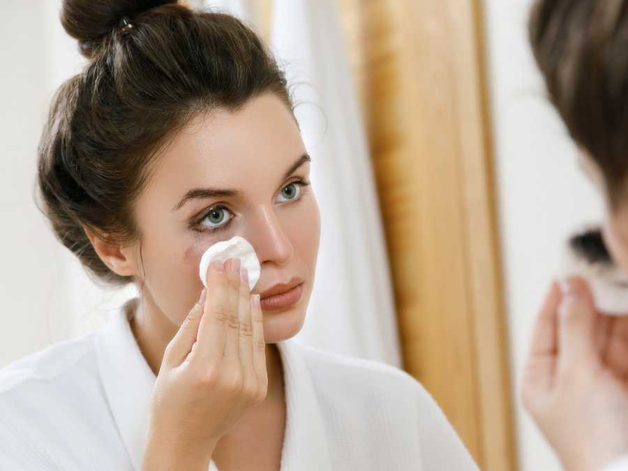 makeup-remover-halloween-makeup-ideas