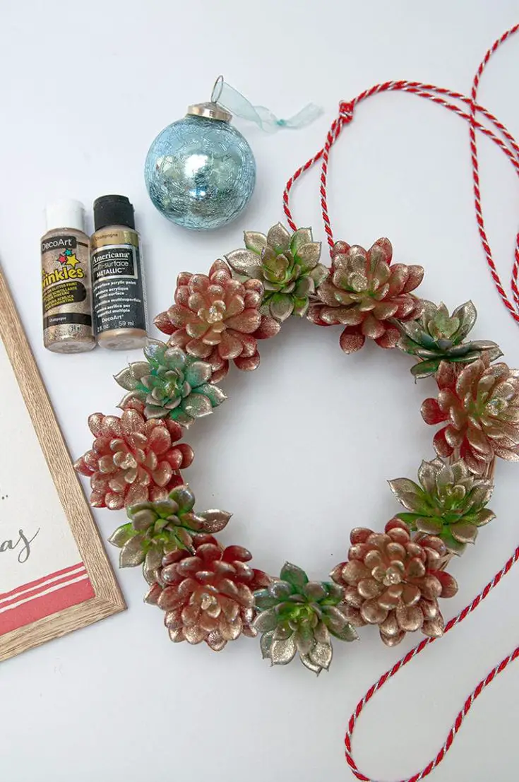 hot-glue-creative-hallowen-wreath-ideas