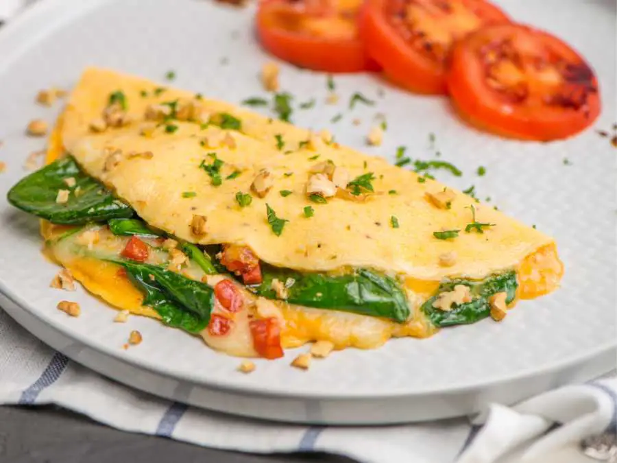 veggie-omelet-budget-friendly-healthy-meal-ideas