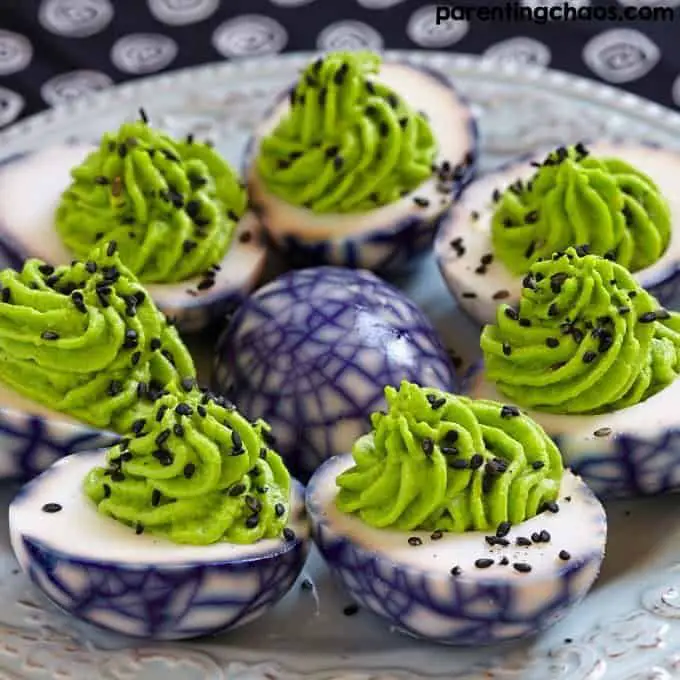 cauldron-deviled-egg-spooky-halloween-deviled-egg