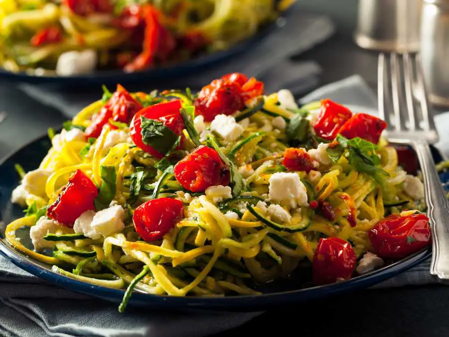 zucchini-noodles-pesto-budget--friendly-healthy-meal-ideas