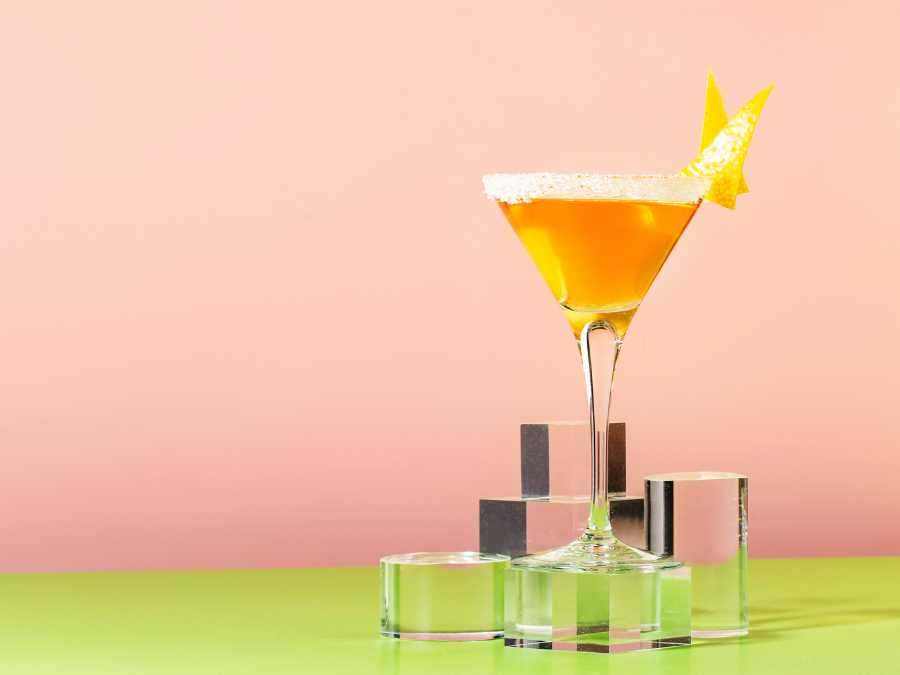apple-brandy-sidecar-elegant-fall-wedding-signature-drink-ideas