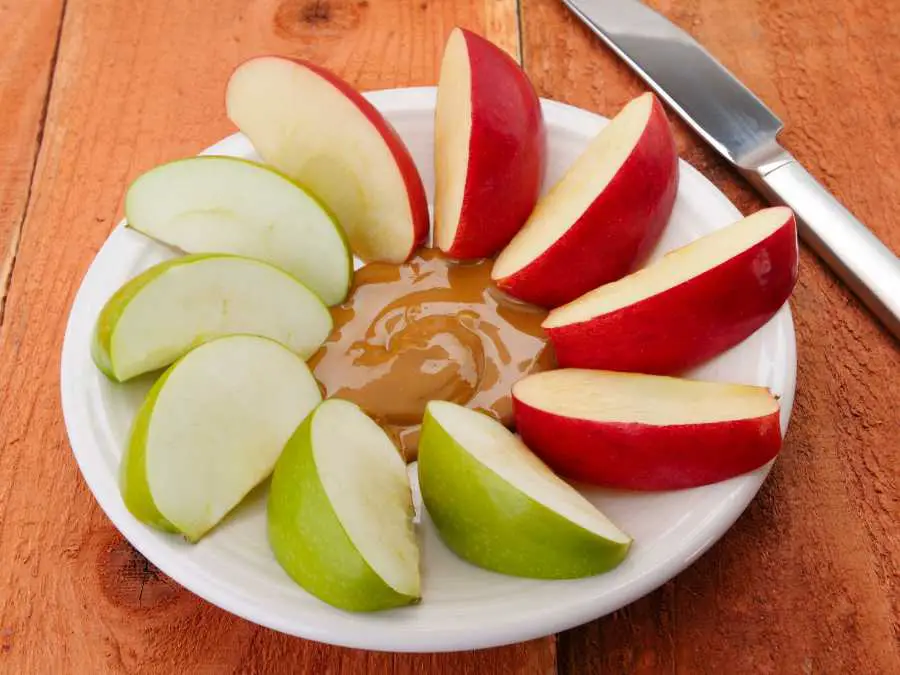 apple-slice-with-nut-butter