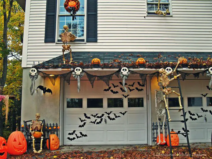 bat-swarm-outdoor-halloween-decor