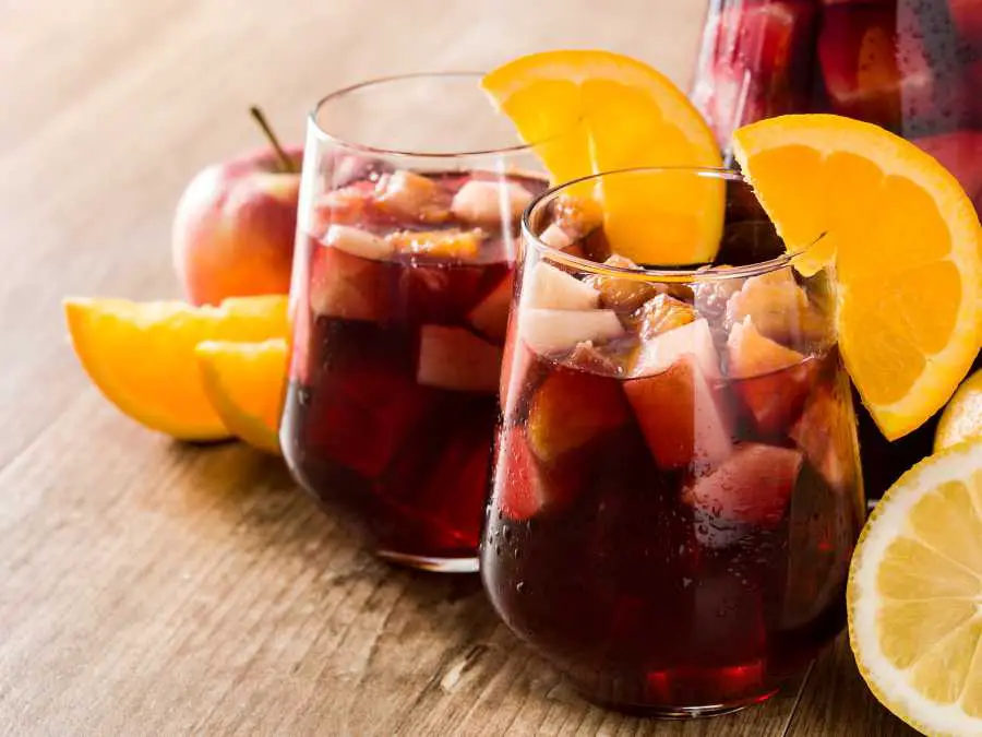 caramel-apple-sangria
