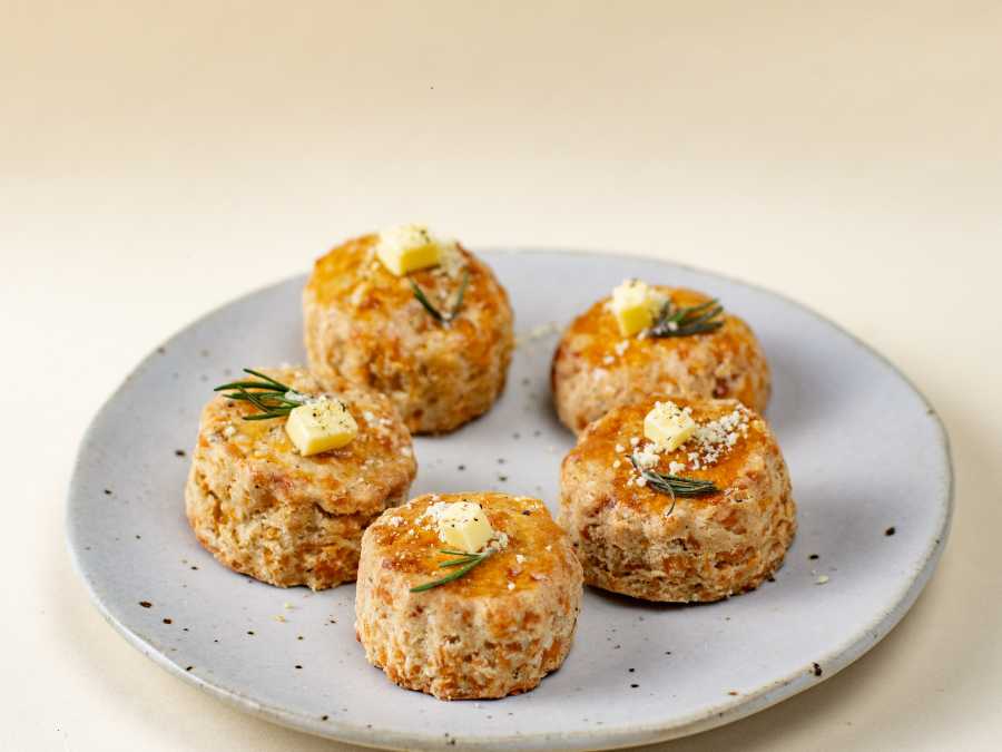 cheese-scones-with-chive-butter