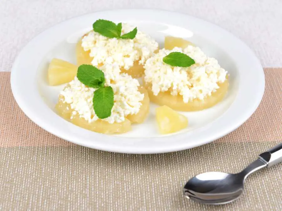 cottage-cheese-with-pineapple-delicious-high-protain-snacks