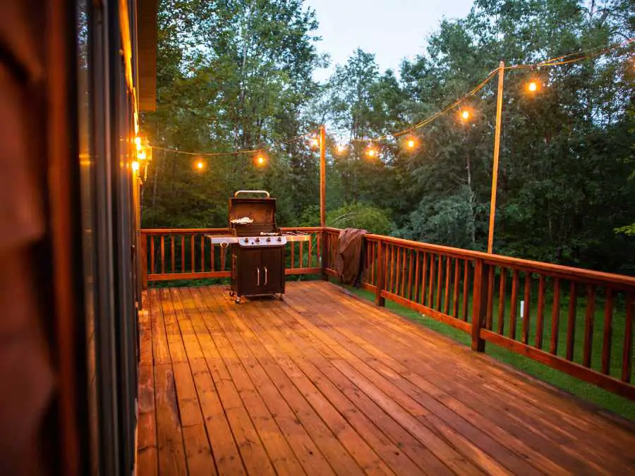 string-light-fall-porch-decor-ideas